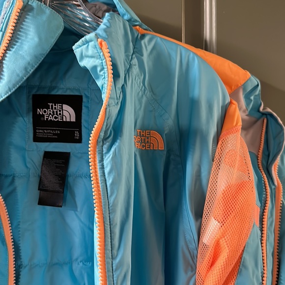 The North face Triclimate ski jacket! - Picture 3 of 4